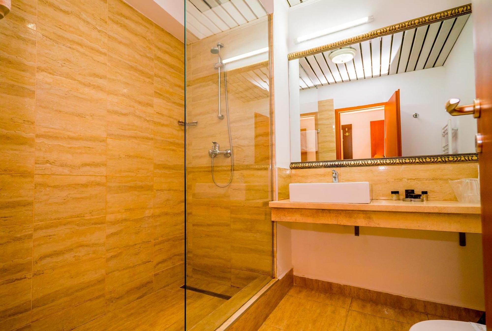 קונסטנצה Guci Hotel מראה חיצוני תמונה